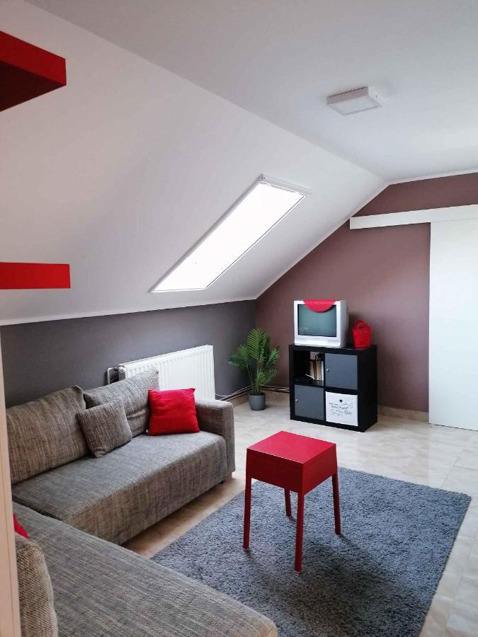 Apartments In Balatongyoeroek 34590 Екстериор снимка