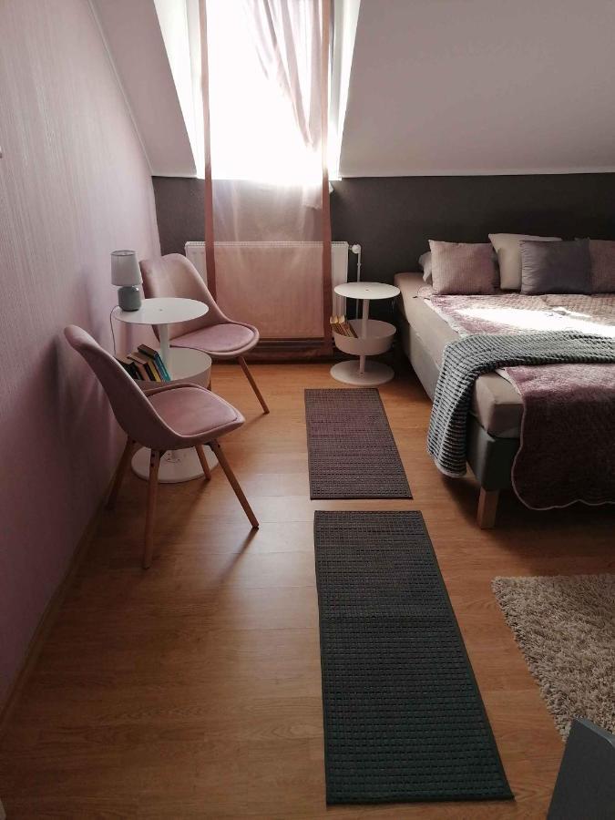Apartments In Balatongyoeroek 34590 Екстериор снимка
